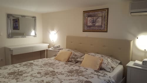 Villa Vanilla with Heated Pool, Room