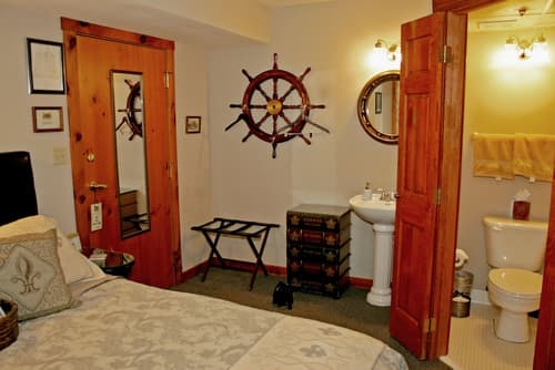 The Lodge at Grant's Trail, Room