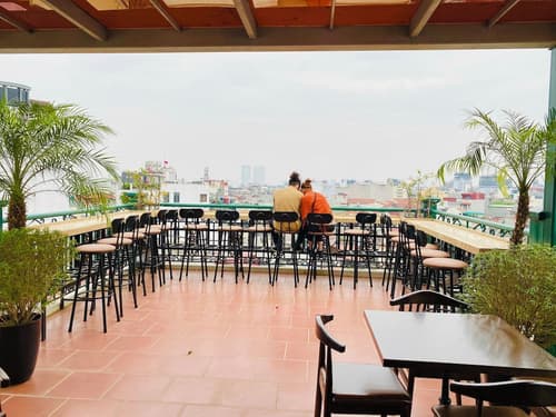 Singita Classy Boutique Hotel, Rooftop terrace