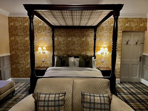 Highland Bear Lodge & Woodland Bear Huts