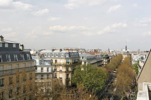 Hôtel de Suez, View from property