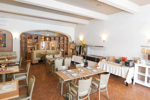 BRIT HOTEL Confort Le Revest Sainte Maxime