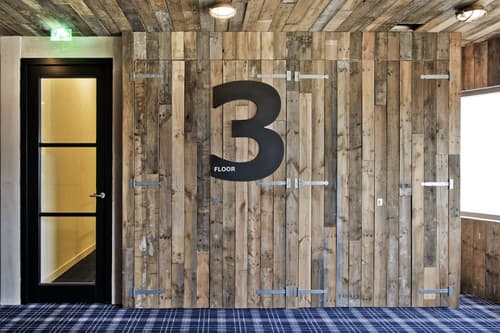 Urban Lodge Hotel, Hallway