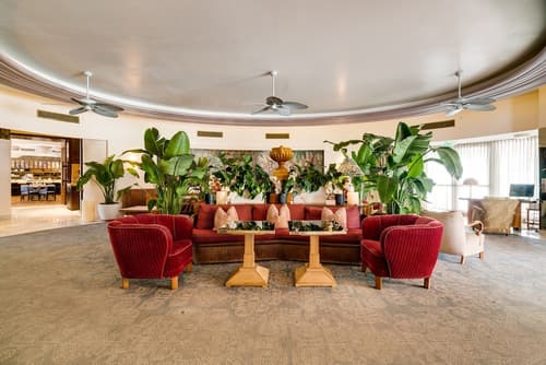 The Plymouth South Beach, Lobby sitting area