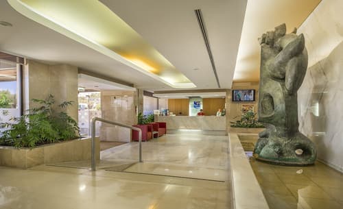 Interpass VAU Hotel & Apartaments, Reception