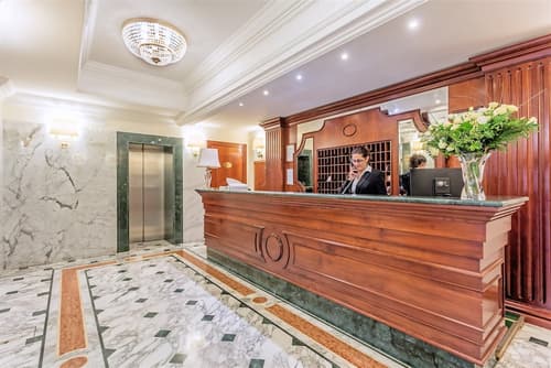 Raeli Hotel Regio, Reception