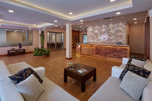 The AGATE Pattaya Boutique Resort, Lobby sitting area