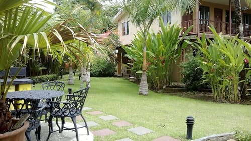 Hotel Diuwak, Interior entrance
