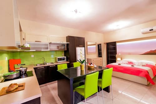 All Saints Villas, Room