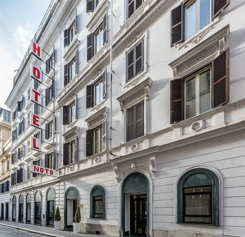 Raeli Hotel Noto, Primary image