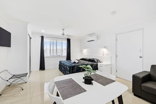 Casa Nostra Motel, Room