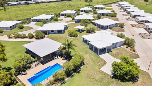 Casa Nostra Motel, Primary image