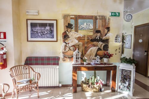 Hotel Porta Rivera, Interior entrance