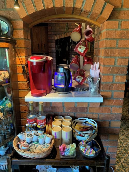 Red Horse Bed and Breakfast