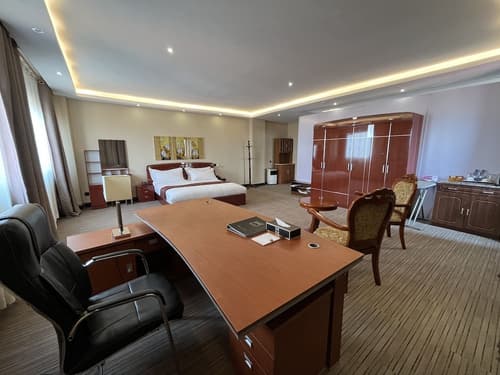 2000 HOTEL Downtown Kigali, Room