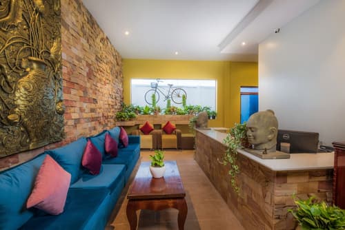 Indra Porak Residence Hotel, Reception