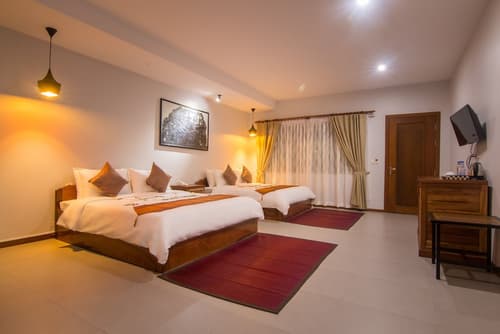 Indra Porak Residence Hotel, Room