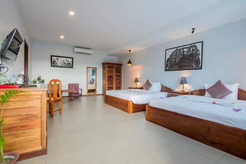 Indra Porak Residence Hotel, Room