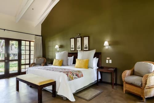 Perry's Bridge Hollow Boutique Hotel