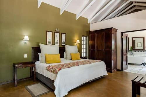 Perry's Bridge Hollow Boutique Hotel