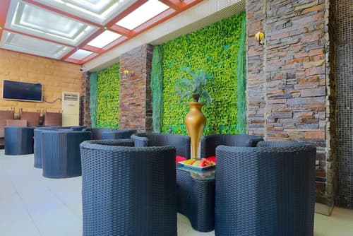 Queen Palace Hotel, Terrace/patio