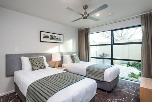 One88 On Commerce, Room