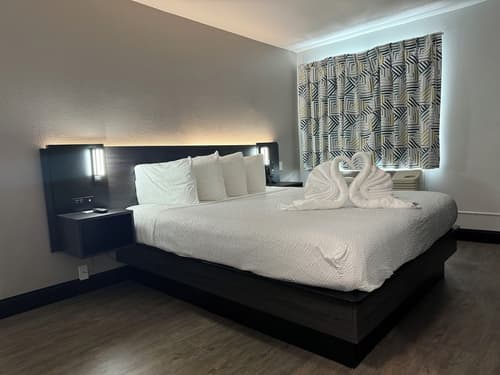 Motel 6 Hollywood