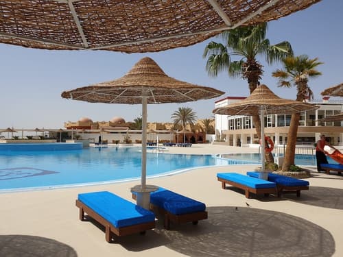 Blue Reef Resort