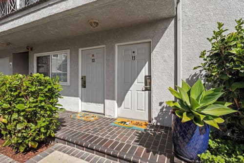 Ocean Park Inn, Exterior