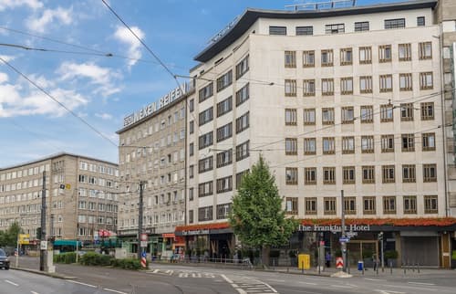 The Frankfurt Hotel, Front of property