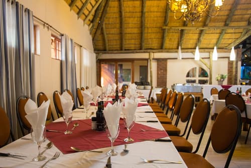 C'est Si Bon Hotel, Dining