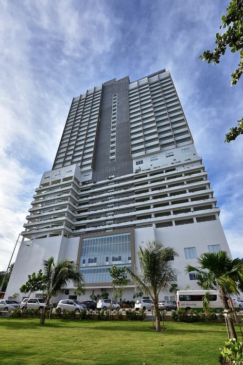 Lexis Suites Penang, Front of property