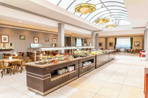 Belpoint Beach Hotel, Restaurant