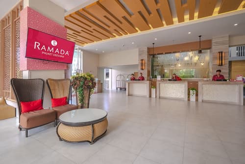 Ramada by Wyndham Phuket Deevana Patong, Lobby sitting area