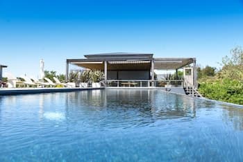 Anastasio Hotel & Beach Club
