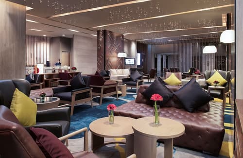 Novotel Bangkok Sukhumvit 20, Interior entrance