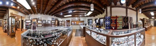 Thunderbird Lodge, Lobby