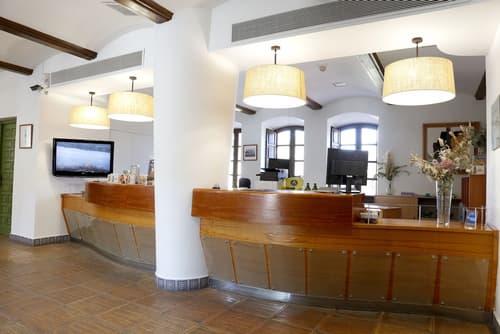 Hotel El Carmen, Reception