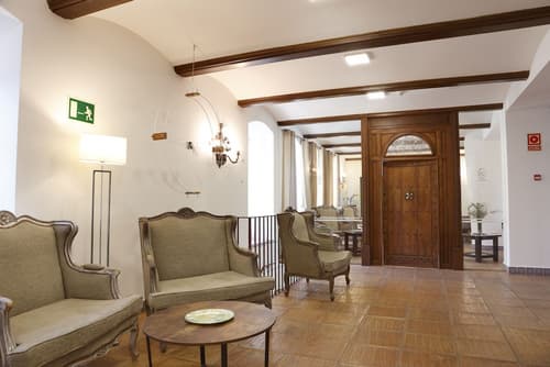 Hotel El Carmen, Reception