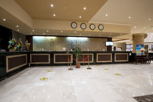 AMC Royal Hotel & Spa, Reception