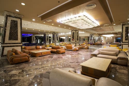 AMC Royal Hotel & Spa, Lobby sitting area