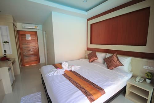 Lanta Fevrier Resort, 