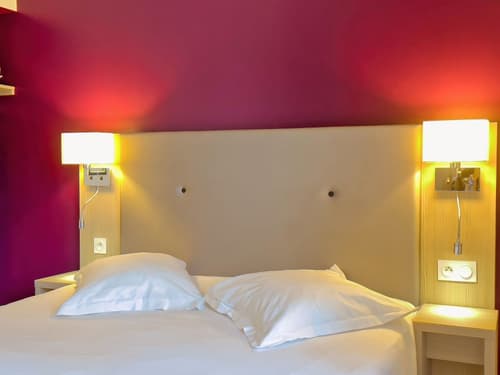 Hôtel de la Gare, Room