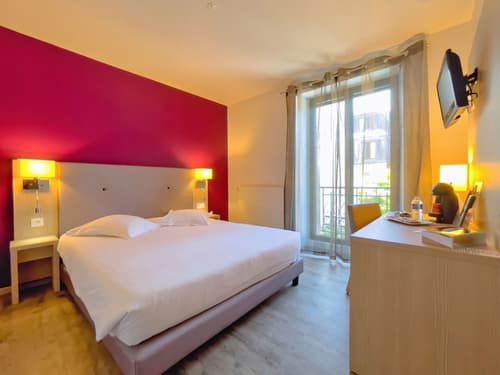 Hôtel de la Gare, Room