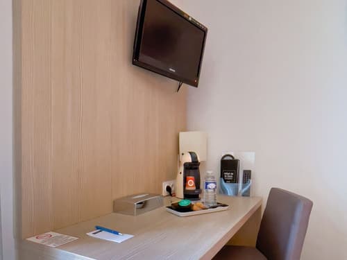 Hôtel de la Gare, Room