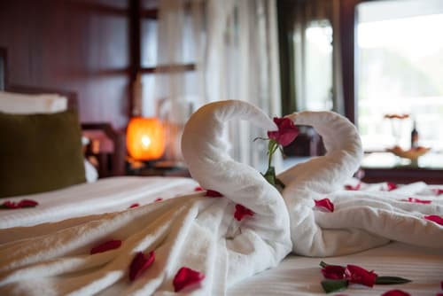 Halong Royal Palace Cruise, Room