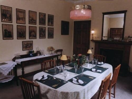 Spylaw Bank House, Restaurant