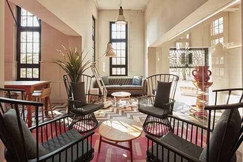 Generator Amsterdam, Lobby sitting area