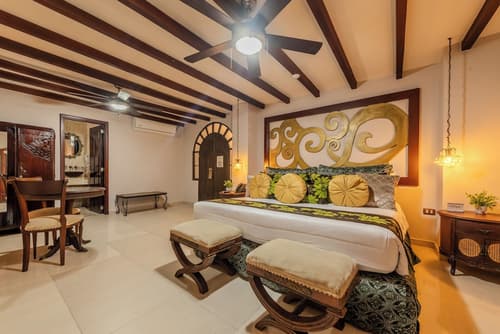 Hotel Dorado Plaza Calle del Arsenal