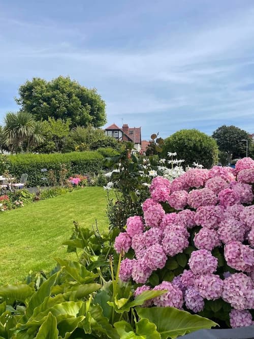 Rosaire Guest House, Garden